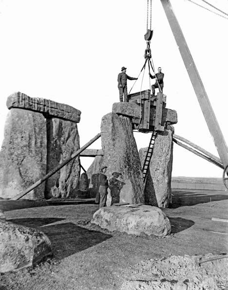 stonehenge early image