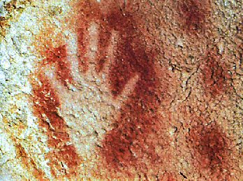 Peche Merle handprint.