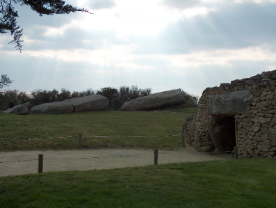 La Table des Marchands, Lochmariaquer.