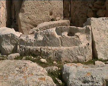 Hagar Qim goddess statuette, Malta.