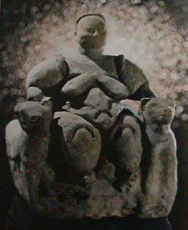 Catal Huyuk, Turkey, Earth mother. (ancient-wisdom.com)