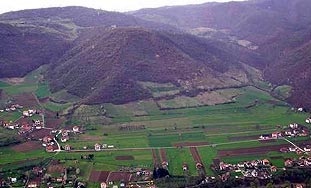 Visocica pyramids, Hertzogovnia.